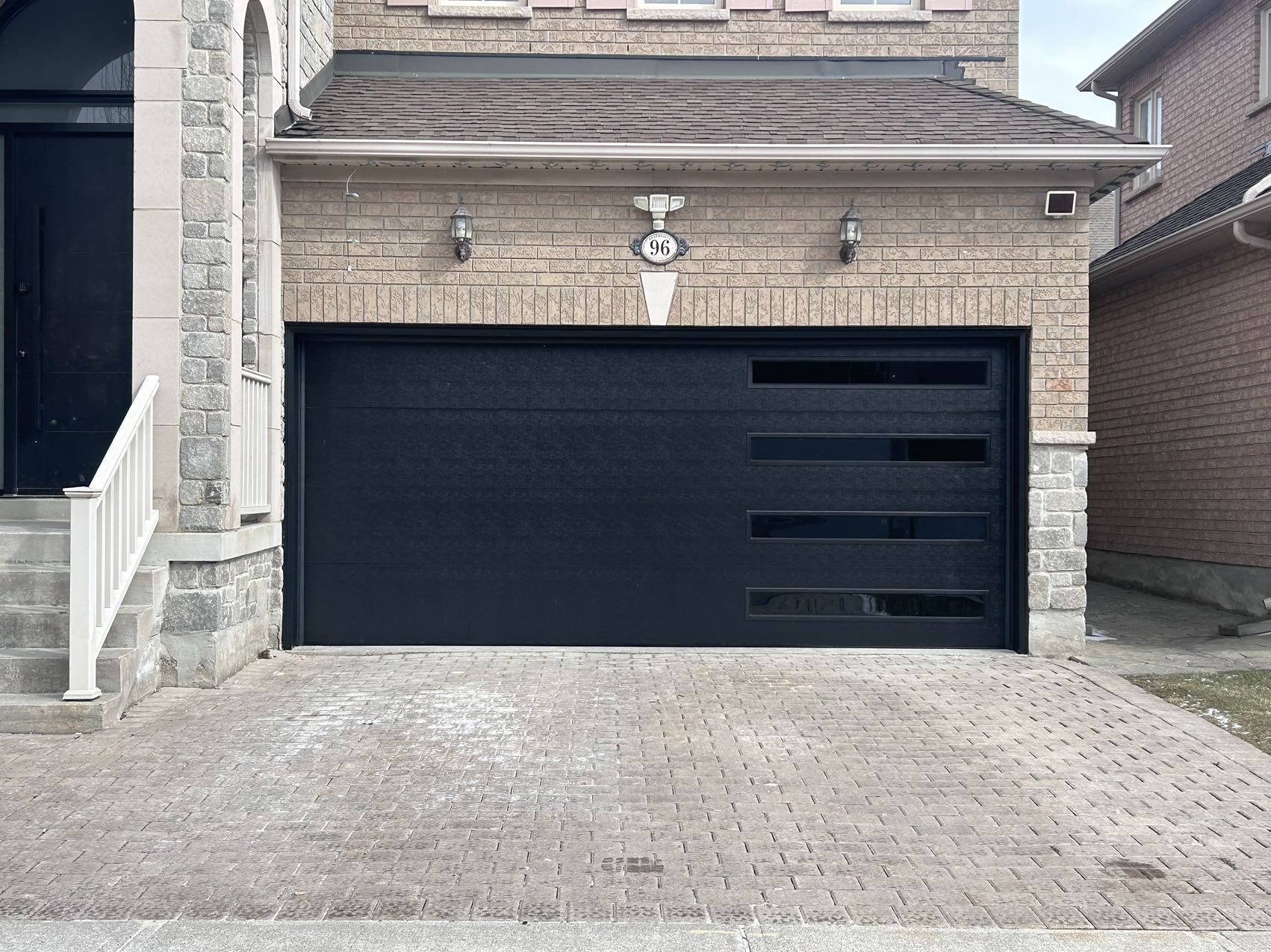 Modern Side Windows